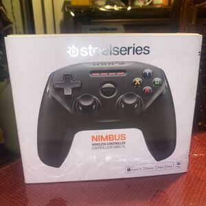 SteelSeries Nimbus Wireless Gaming Controller, Apple iOS /iPad /TV - New Sealed